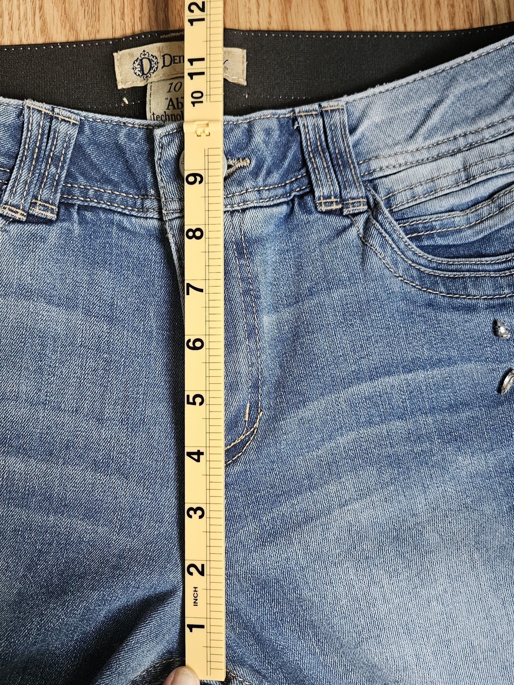 ​Democracy "Ab" Technology Distressed Embellished Skinny Jeans - Size 10 - Picture 6 of 16